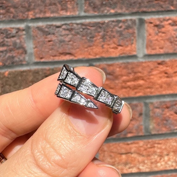 Serpenti Viper Silver Snake Crystal Ring - Picture 17 of 17